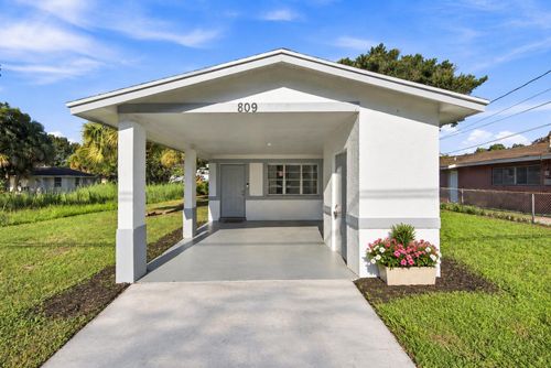 809 N 22nd St, Fort Pierce, FL, 34950-6072 | Card Image