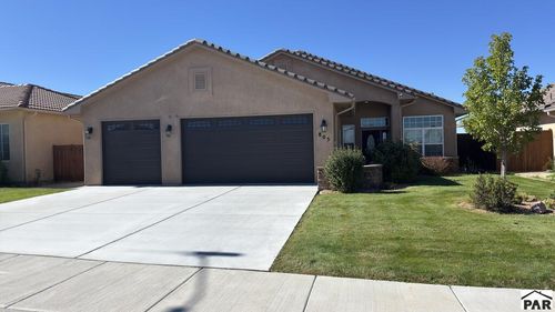 805 Thorncrest Dr, Pueblo, CO, 81005-5401 | Card Image
