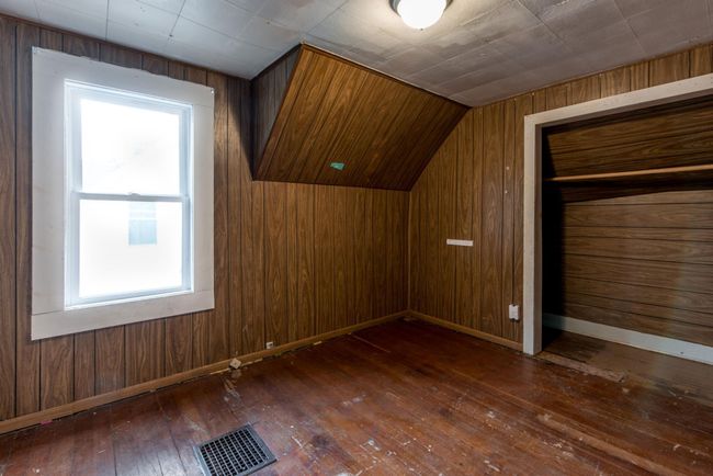 Bedroom 3 - Upper Level | Image 26