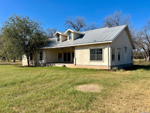 468 Weyrich Farms Rd, Eagle Pass, TX, 78852-7431 | Card Image