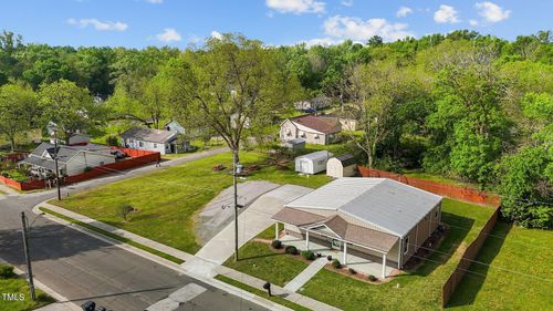 212 Orange St, Oxford, NC, 27565-3266 | Card Image