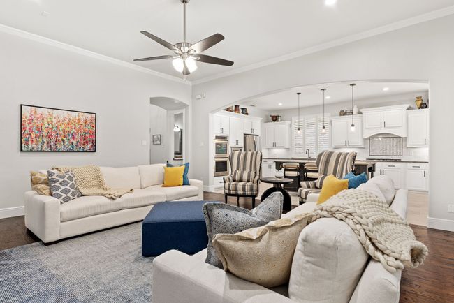 9101 Cedar Rdg, House other with 5 bedrooms, 5 bathrooms and null parking in Lantana TX | Image 17