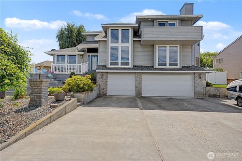 4071 Cove West Drive, Moses Lake, WA, 98837 | Card Image