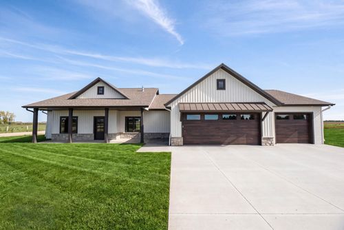 902 Gunkel Dr, Arthur, ND, 58006-9505 | Card Image