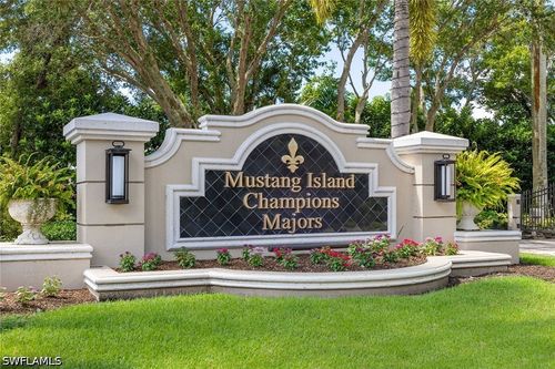 9024 Maverick Ct, NAPLES, FL, 34113-1675 | Card Image