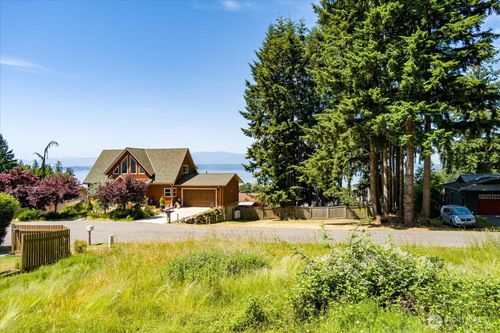 57 Mountain View Ln, Freeland, WA, 98249 | Card Image