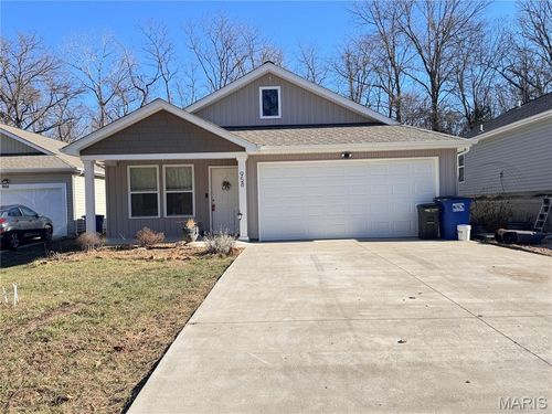 958 Osage Villa Ct, Villa Ridge, MO, 63089-2184 | Card Image