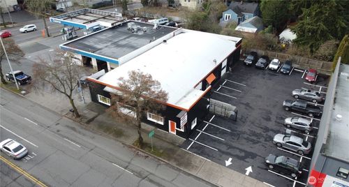 12517 15th Ave Ne, Seattle, WA, 98125-4068 | Card Image