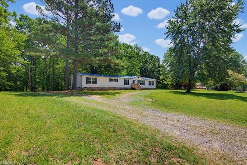 1041 Whitts Rd, Madison, NC, 27025-6524 | Card Image