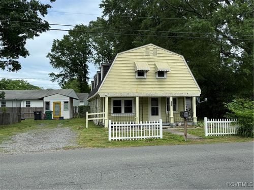 505 N James St, Ashland, VA, 23005-1225 | Card Image
