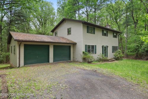 1585 Starry Ln, Effort, PA, 18330-9718 | Card Image