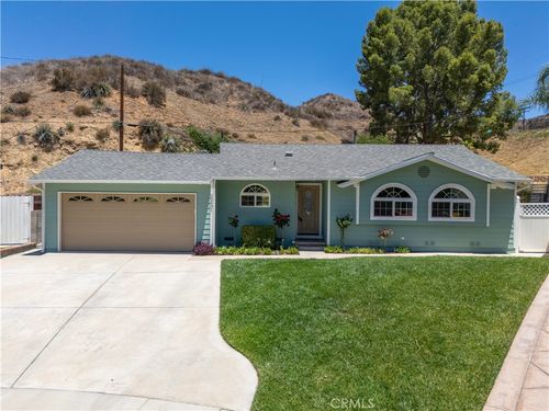 22601 Aguadero Pl, Saugus, CA, 91350-1302 | Card Image