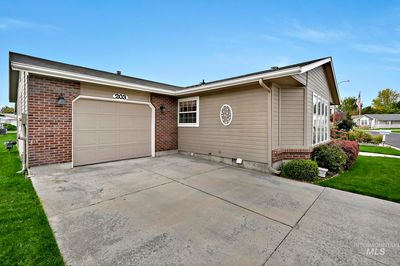 203 A Street, House other with 2 bedrooms, 2 bathrooms and 1 parking in Nampa ID | Image 2