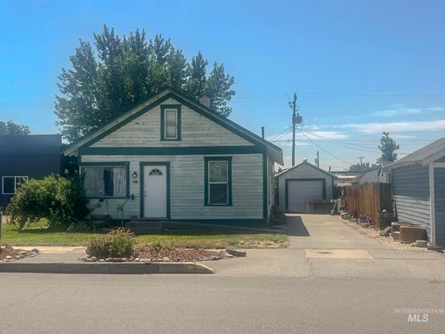 23 E 2nd Ave, Glenns Ferry, ID, 83623-2898 | Card Image
