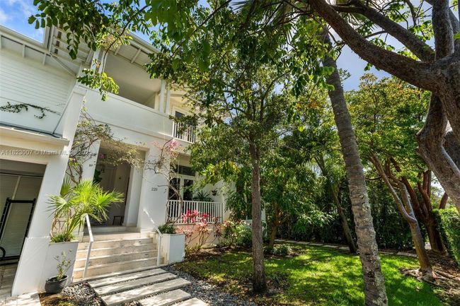 220 Cypress Dr, House other with 5 bedrooms, 6 bathrooms and null parking in Key Biscayne FL | Image 57