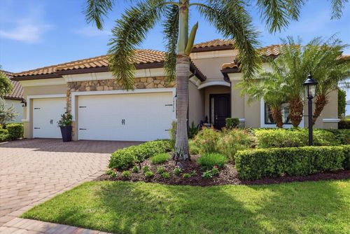 16230 Castle Park Ter, LAKEWOOD RANCH, FL, 34202-5721 | Card Image