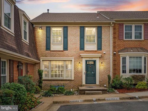 3006 Federal Hill Dr, FALLS CHURCH, VA, 22044-2940 | Card Image