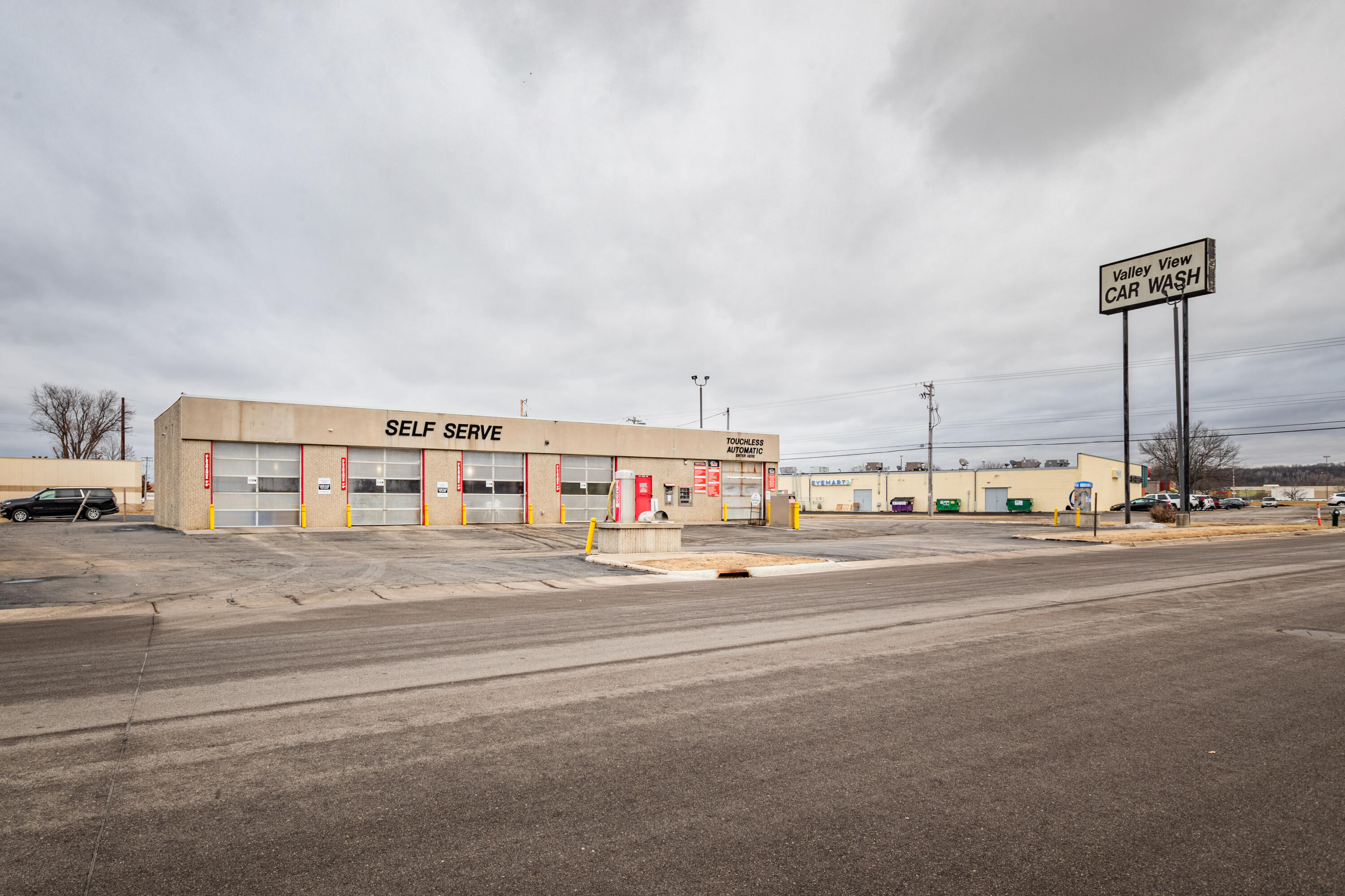 Commercial Sale in Onalaska