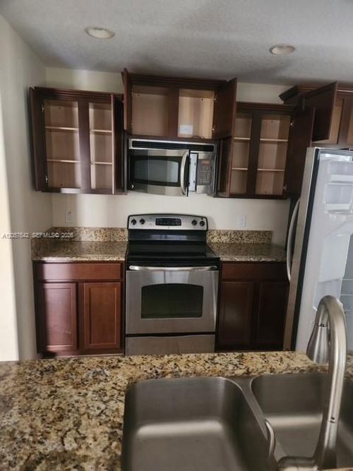 330-330 Carina Cir, Sanford, FL, 32773-7368 | Card Image