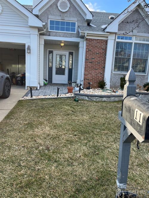 11 Umberland Pl, Monroe, NJ, 08831-2625 | Card Image