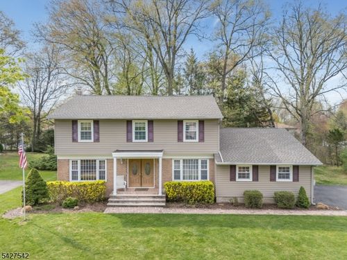 5 Ashlyn Rd, Parsippany, NJ, 07054-1201 | Card Image