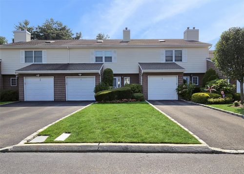 27 Sandy Hill Rd, Commack, NY, 11725-2530 | Card Image