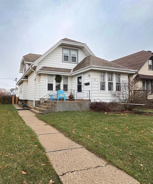 1661 S 55th Street, West Milwaukee, WI, 53214 | Card Image