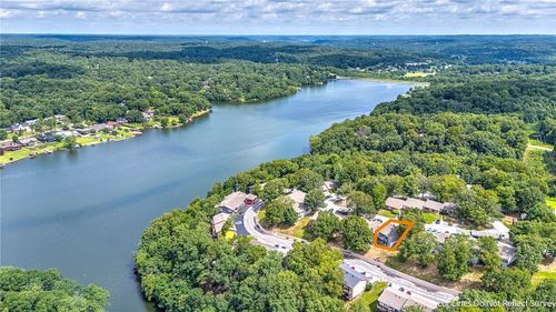 9 Connie Ln, Bella Vista, AR, 72715-8810 | Card Image