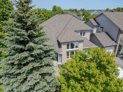 681 Aquaview Dr, Orleans, ON, K4A4W5 | Card Image