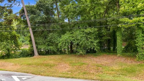 3 Balfer Dr, Greenville, SC, 29615-1007 | Card Image