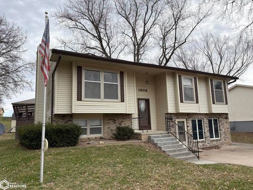 1908 Sunnyslope Dr, Red Oak, IA, 51566-1333 | Card Image