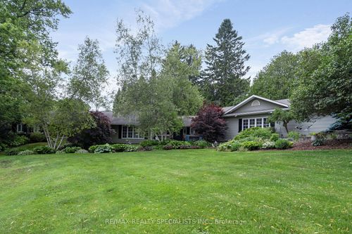 2 Cedar Dr, Caledon Village, ON, L7K1H6 | Card Image