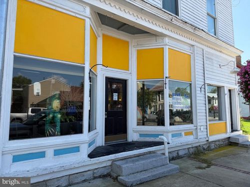 219 W King St, STRASBURG, VA, 22657-1926 | Card Image