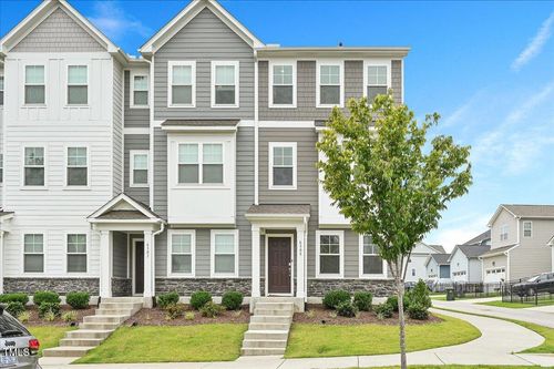 6309 Truxton Ln, Raleigh, NC, 27616-8098 | Card Image