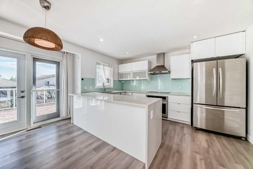 7 Signature Mews Sw, Calgary, AB, T3H2V6 | Card Image