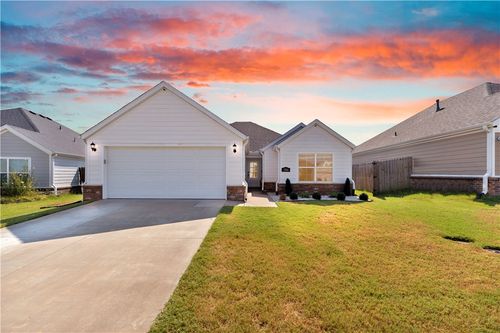 3761 Rockdale St, Springdale, AR, 72764-4009 | Card Image