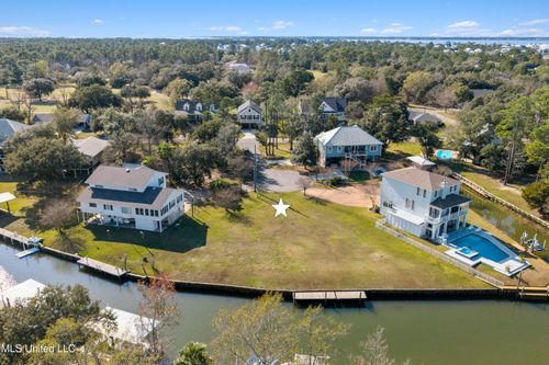 105 Cypress Pt, Pass Christian, MS, 39571-2221 | Card Image