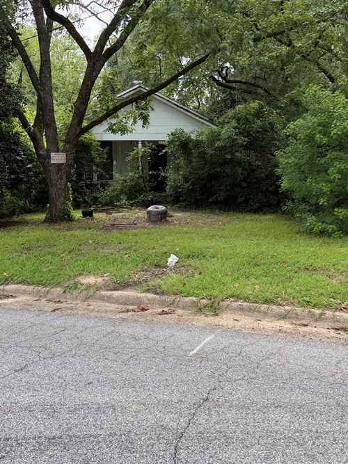 827 Dogwood Dr, Columbus, GA, 31907-4806 | Card Image