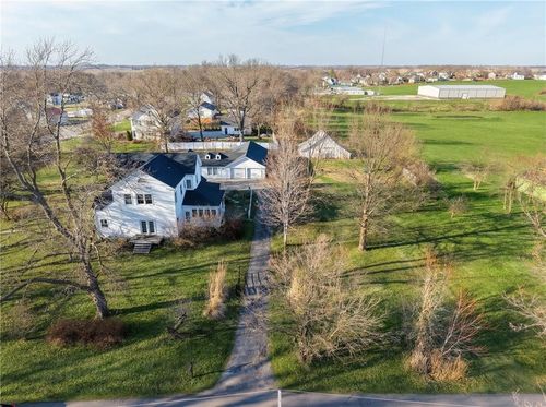 105 Se Us Highway 169, Gower, MO, 64454 | Card Image