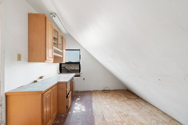 Additional living space with vaulted ceiling | Image 32