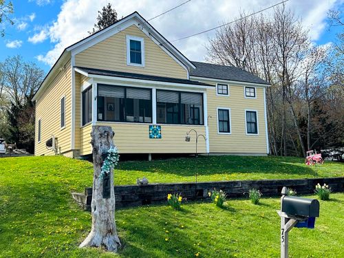 175 Creek Rd, Castleton, VT, 05735-9722 | Card Image