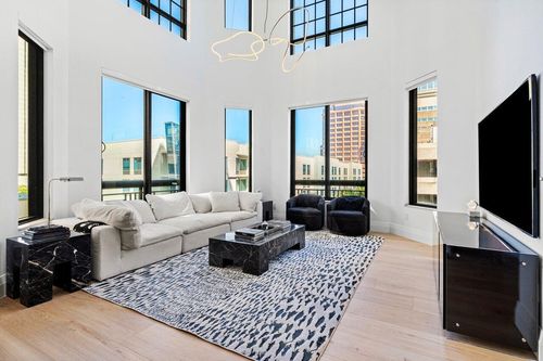 427-801 S Olive Ave, West Palm Beach, FL, 33401-6120 | Card Image