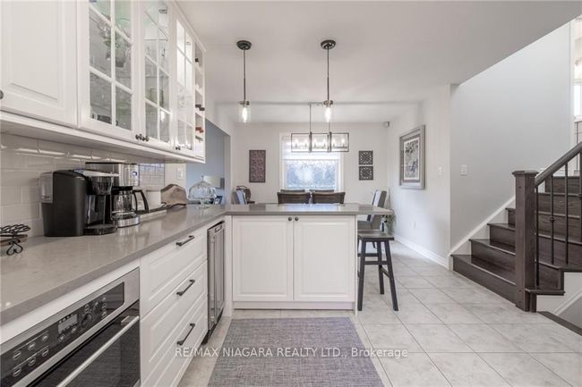 7863 Trackview St, House other with 3 bedrooms, 2 bathrooms and 2 parking in Niagara Falls ON | Image 13