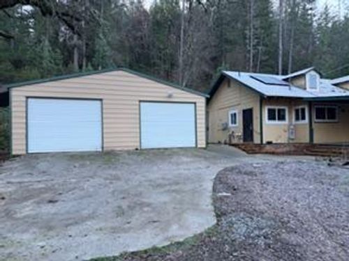 27917 Mineral School Rd, Bella Vista, CA, 96008-9707 | Card Image