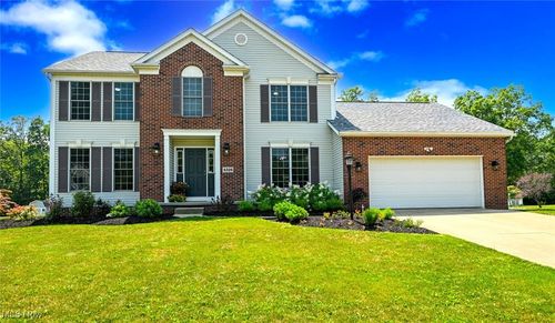 4326 Clover Dr, Ravenna, OH, 44266-9353 | Card Image
