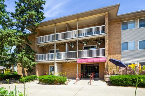 unit-112-930 Beau Dr, Des Plaines, IL, 60016-5840 | Card Image