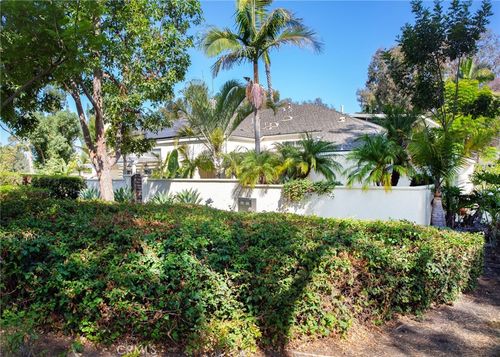 22541 Lake Forest Ln, Lake Forest, CA, 92630-3027 | Card Image