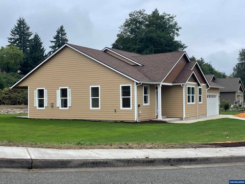 195 Ne Santiam Pointe Lp, Mill City, OR, 97360 | Card Image