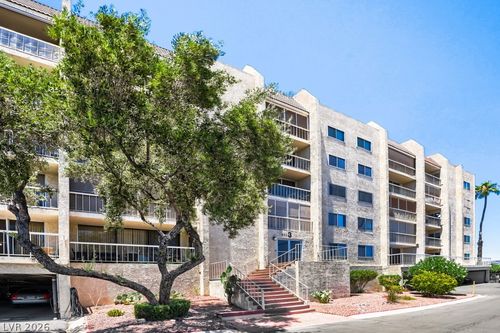 327-750 S Royal Crest Cir, Las Vegas, NV, 89169-8319 | Card Image
