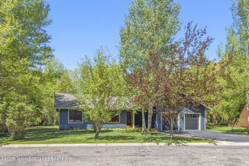 2044 Hidden Ranch Loop, Jackson, WY, 83001-8837 | Card Image